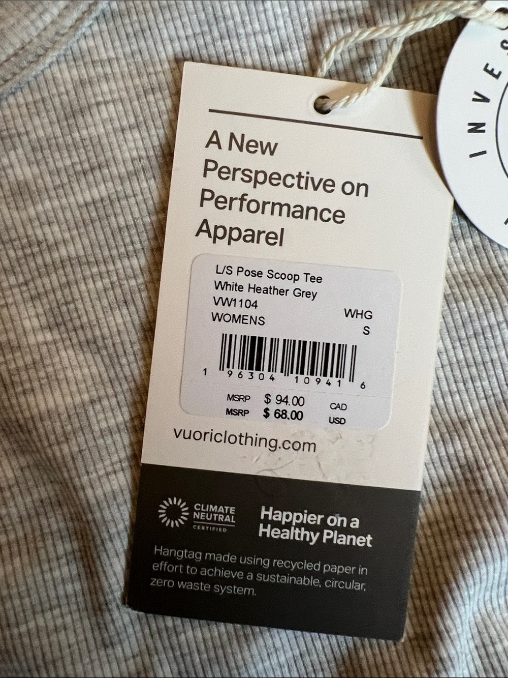 Vuori Heather Grey Long Sleeve Pose Scoop Neck Tee Size Small New With Tags NWT - Picture 4 of 6